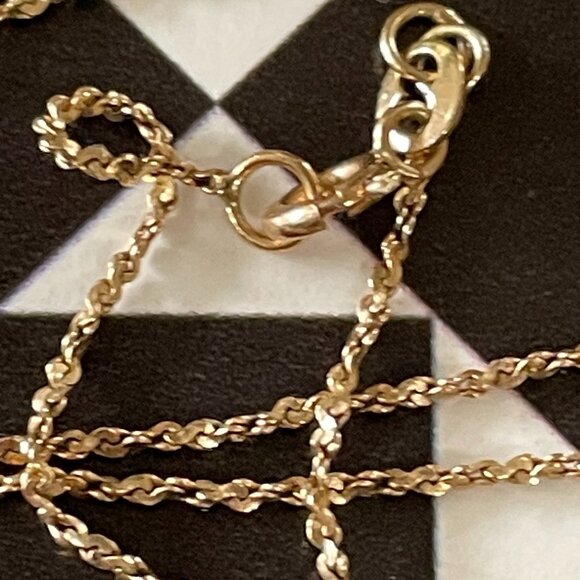 Beautiful 10Kt Gold Necklace 18" 2.23g Vintage - Picture 7 of 8